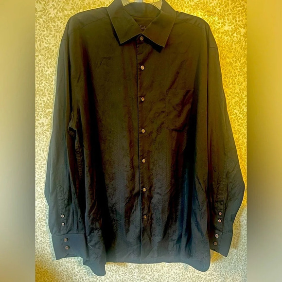 Tommy Bahama cotton & silk men’s XL button down with pocket and design. - Picture 3 of 9